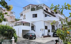 Apartments Bagaric